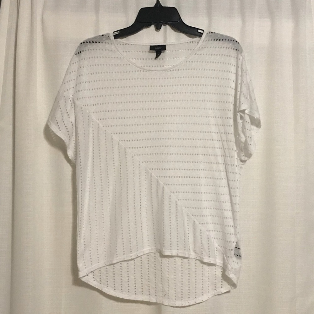 Women’s Light White Short Sleeved Cover Up Top